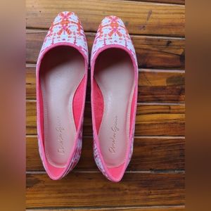 Amelia Grace AG-LouBella bright pink flat shoes. NWB.